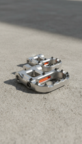 Titanium Foot Pegs With Aggressive Grip